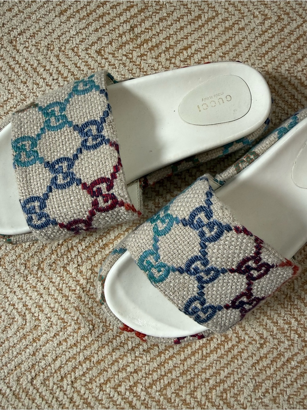 Gucci White Slides with Multicolor GG Canvas Straps
